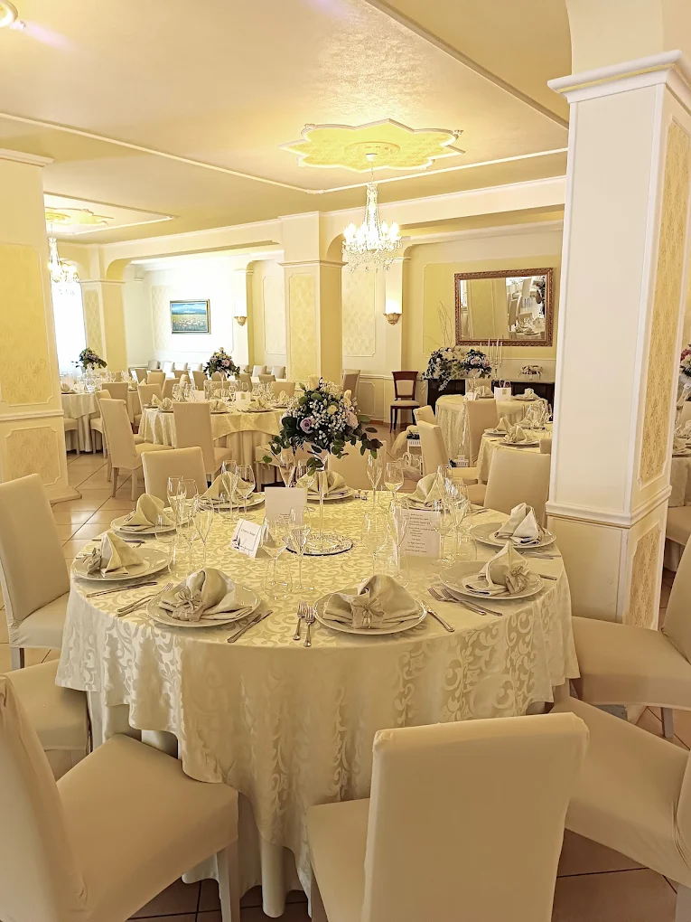 Galleria Ristorante la Teleferica Villa Anna